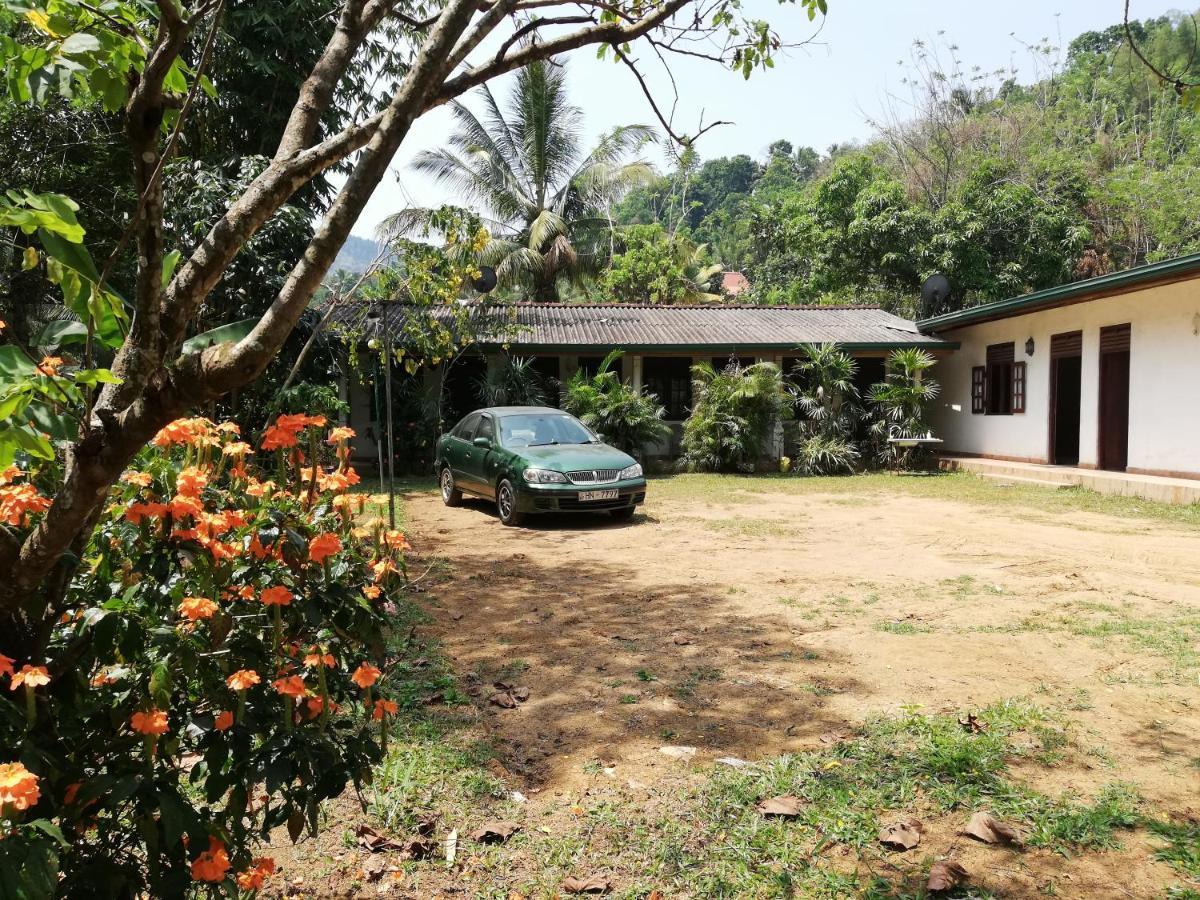 Leaf Guest House Gampola Exterior foto