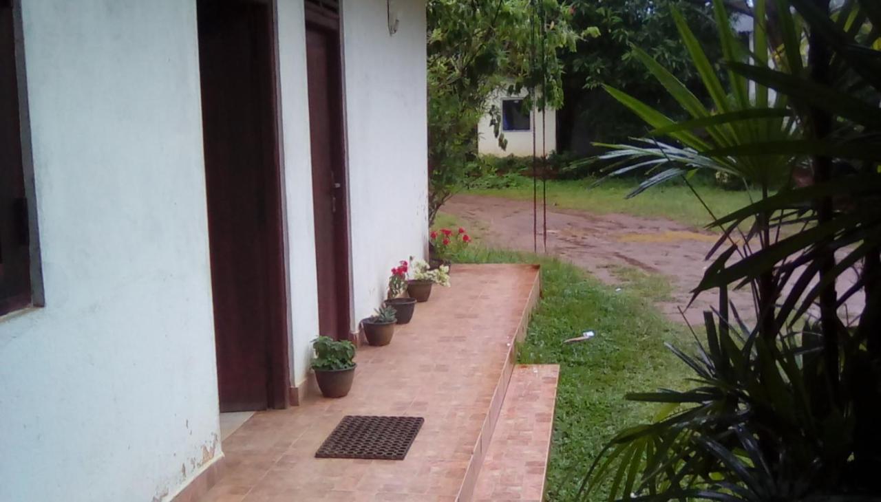 Leaf Guest House Gampola Exterior foto
